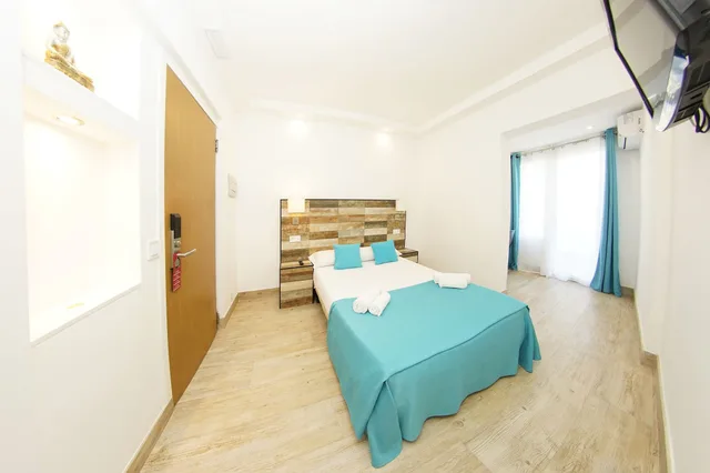 غرفة كومفورت بسرير مزدوج بشرفة، Hotel Zen Airport 2/10