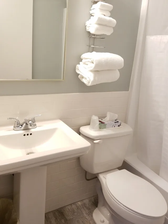غرفة ديلوكس بسريرين كوين مع أريكة، Hampton Village Resort 5/5