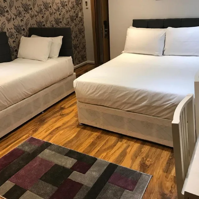 استوديو مريح ثلاثي بسرير مزدوج وسرير فردي، Msk Hotel 82 London 6/9