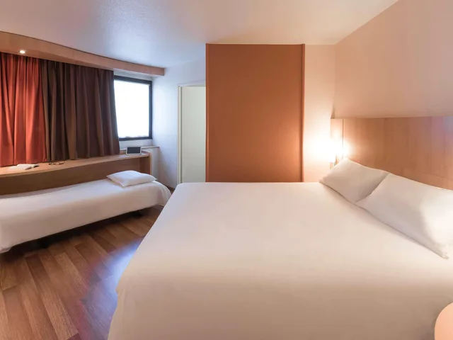 Room, Double Bed, Ibis Angers Centre Chateau 3/5