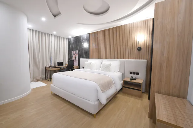 جناح ملكي بسرير كينج، Arabella Residence 2/3