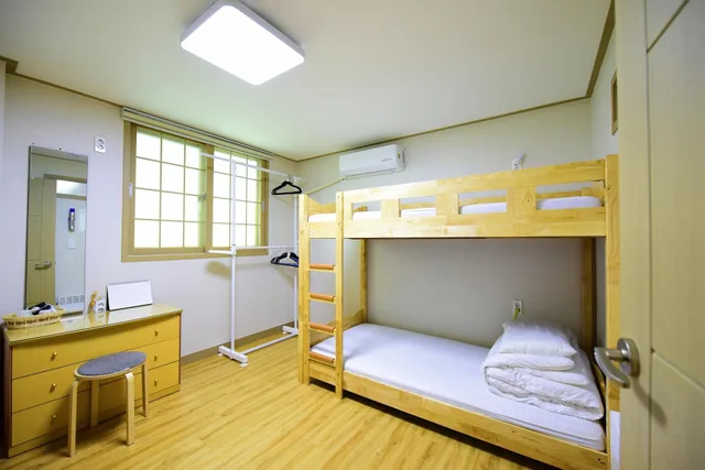 Female Dorm, Female Only, 4 Beds، Ganderak Guesthouse - Hostel 1/3