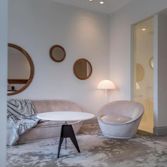 So Chic, Suite, King Bed، Yndo Hotel 9/10