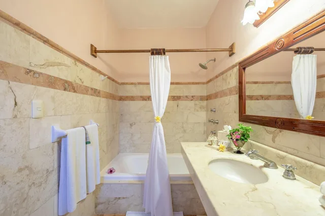 غرفة سوبيريور بإطلالة على الحديقة، Hacienda Uxmal 5/5