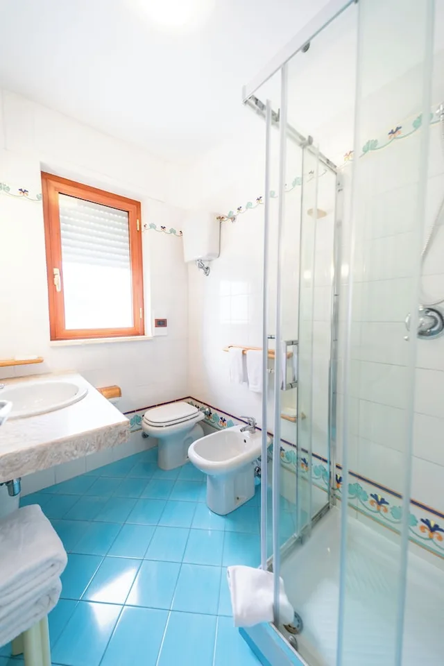 غرفة بسرير مزدوج بإطلالة على البحر، Club Residence la Castellana 10/10