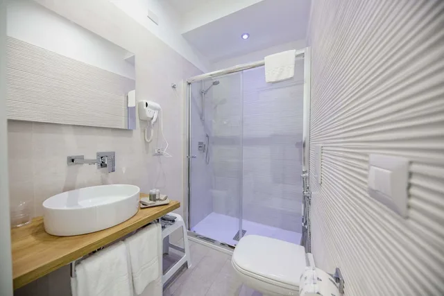 غرفة كلاسيكية بسرير كوين، Ossuna Bay Hotel Boutique 5/6