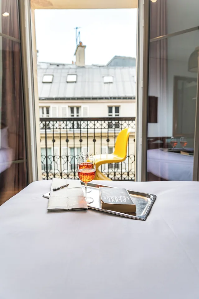 Room, Double Bed, Balcony, Vintage Paris Gare du Nord 7/7