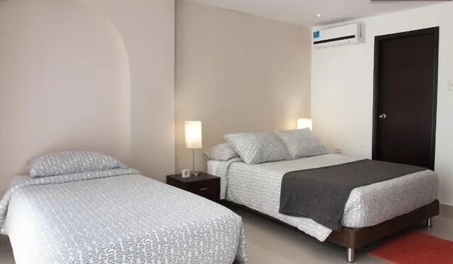 غرفة قياسية ثلاثية بسرير فردي بغرفة نوم واحدة، Hotel Golden House 2/6
