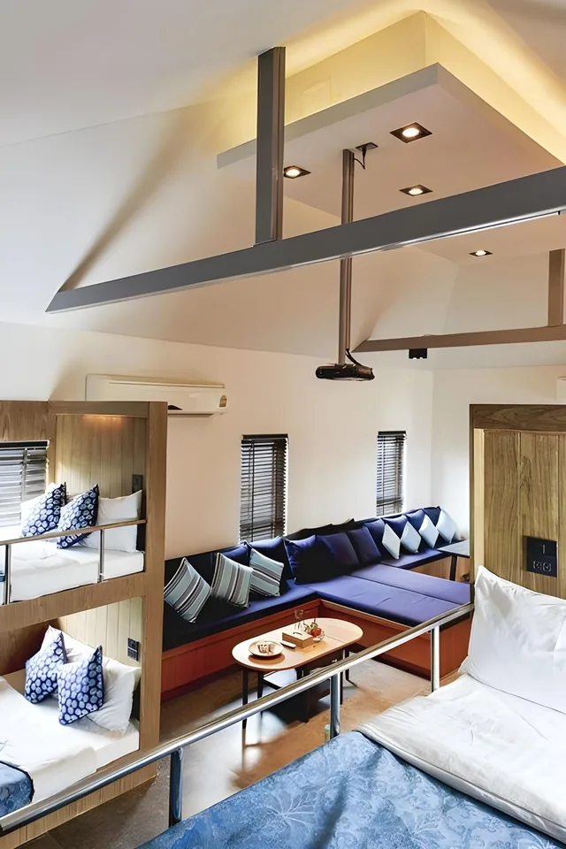Grand, Loft, Vann Hua Hin Resort 1/2