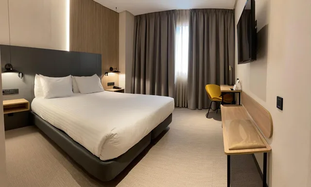 غرفة سوبيريور مفردة، Silken Ciudad Gijon 5/8