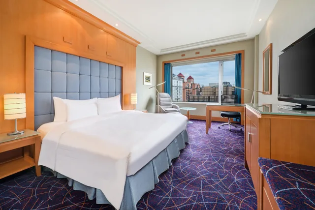 Life, Standard, King Bed، Crowne Plaza Shanghai 4/6