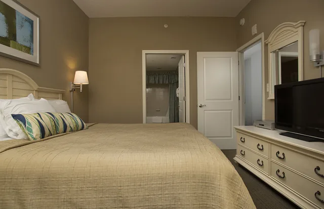 Suite, King Bed, Murphy Bed, Ocean Front، Avista Resort 2/4