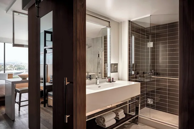 جناح ركني بسرير كينج بمطبخ، MARRIOTT IRVINE SPECTRUM 10/10