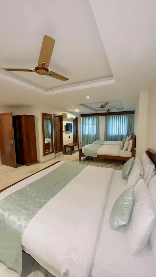 Heritage, Deluxe، The Heritage Palace 1/1