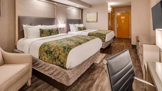 غرفة بسريرين كوين بحوض استحمام لذوي الإعاقة، Best Western Premier I-95 Savannah Airport/ Pooler West 2/3
