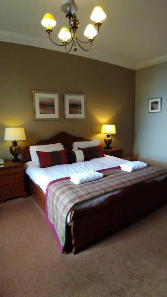 Room, Double Bed, Loch View، Stonefield Castle Hotel 2/4