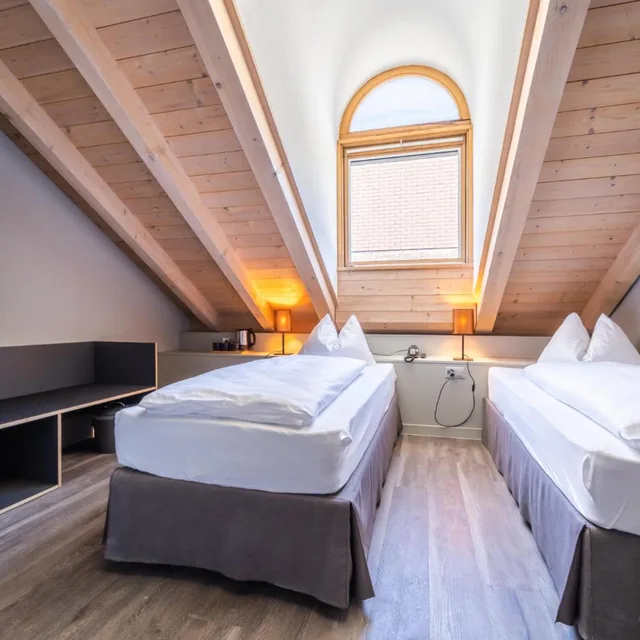 Family, Single Bed, Guesthouse By the Hey 3/10