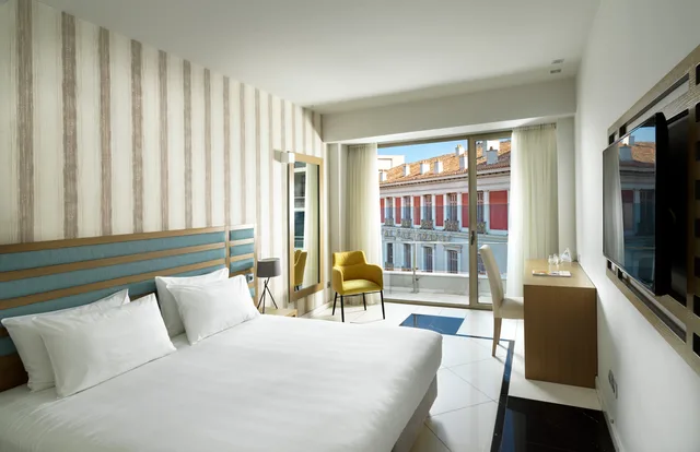 غرفة ديلوكس بسرير مزدوج أو سريرين منفصلين بإطلالة على المدينة، Athens Tiare by Mage Hotels 1/2