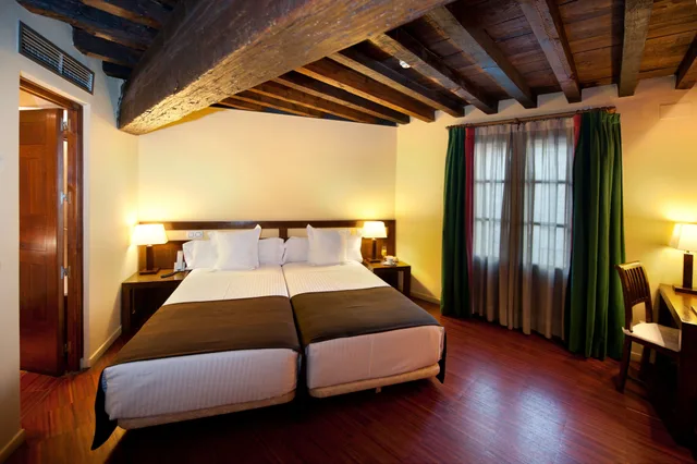 غرفة بسرير مزدوج أو سريرين منفصلين، Abad Toledo 4/10