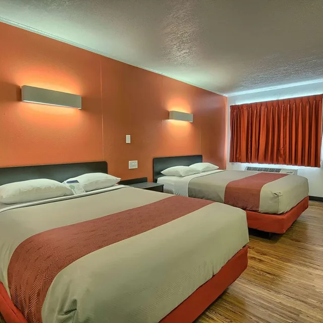 غرفة بسريرين كوين للمدخنين لذوي الإعاقة، Motel6 Lima, OH 3/7