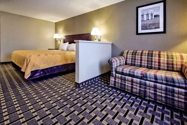 جناح بسرير كينج، Quality Inn Moore Oklahoma City 5/6