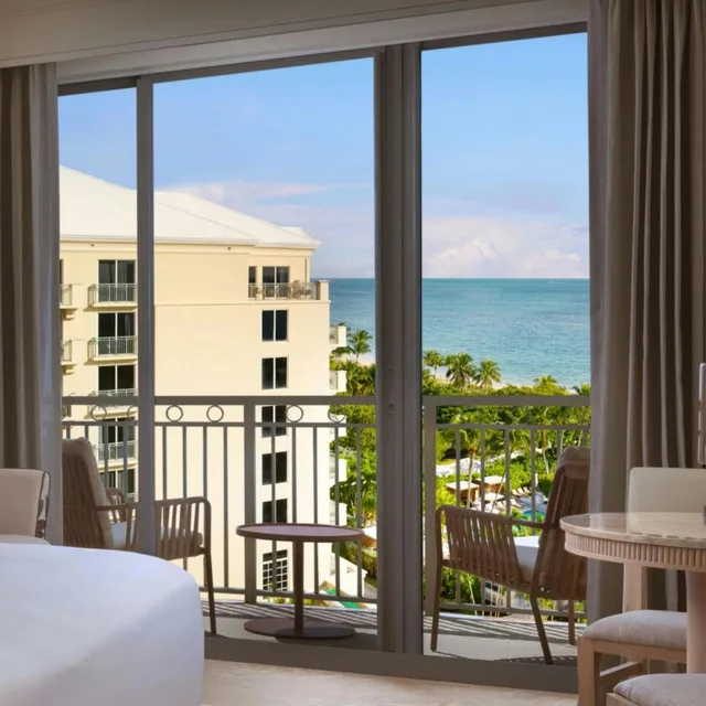 جناح بغرفة نوم واحدة بإطلالة جزئية على البحر، The Ritz Carlton Key Biscayne 3/7