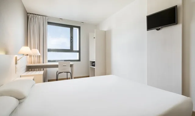 غرفة بسرير مزدوج، Ilunion Valencia 3 Hotel 1/2