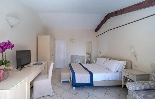 غرفة بريستيج بإطلالة على البحر، Hotel Torre Di Calapiccola 9/10
