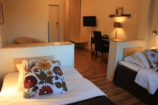 Room, Double Bed, Hotell Lyktan 5/5