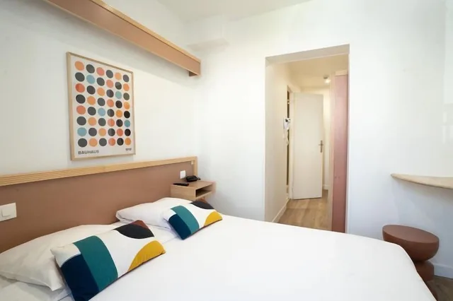 غرفة مفردة، Edgar Quinet Hotel 5/7