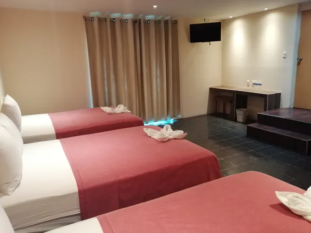 غرفة قياسية ثلاثية، Hotel Ashly 5/7