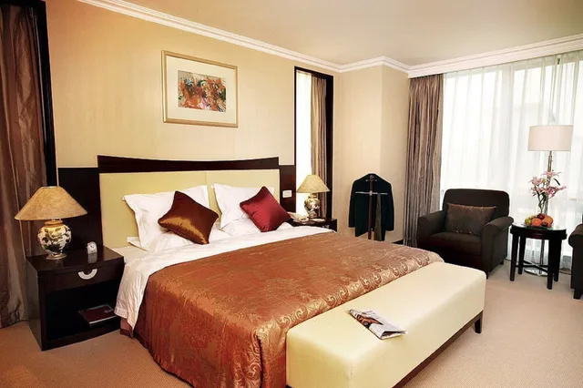 Deluxe, King Bed, Beijing Jinjiang Fuyuan Hotel 1/2
