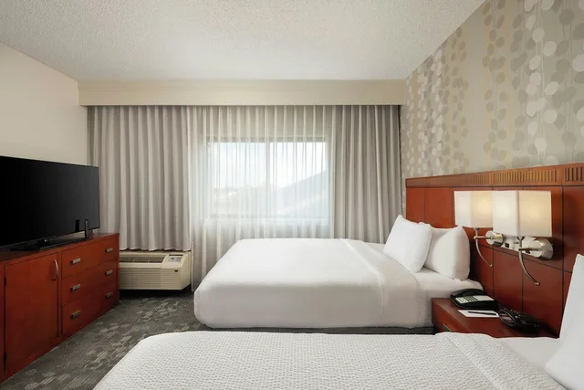 جناح بسريرين مزدوجين، Courtyard Dallas-Fort Worth/Bedford 1/6