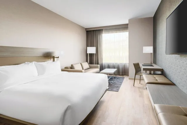 Room, King Bed, Sofa, AC Hotel Scottsdale North 1/10
