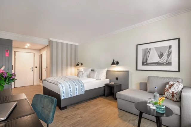 غرفة بريميوم بسرير مزدوج، Hotel Yachtclub 2/3