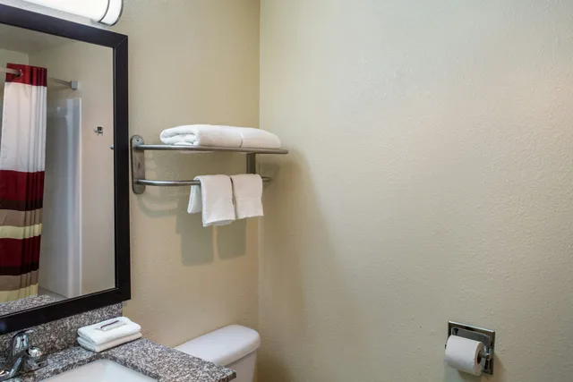 غرفة بسريرين مزدوجين، Red Roof Inn Richmond, IN 5/5