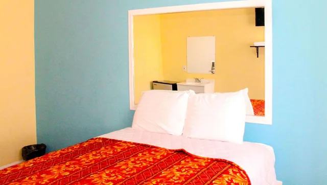 غرفة بسرير مزدوج بحمام خاص، Plaza Hotel Gardena 1/3