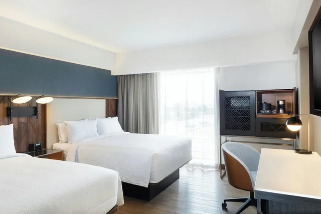 غرفة ديلوكس بسريرين مزدوجين بإطلالة على المدينة، Courtyard By Marriott Puebla Las Animas 3/10