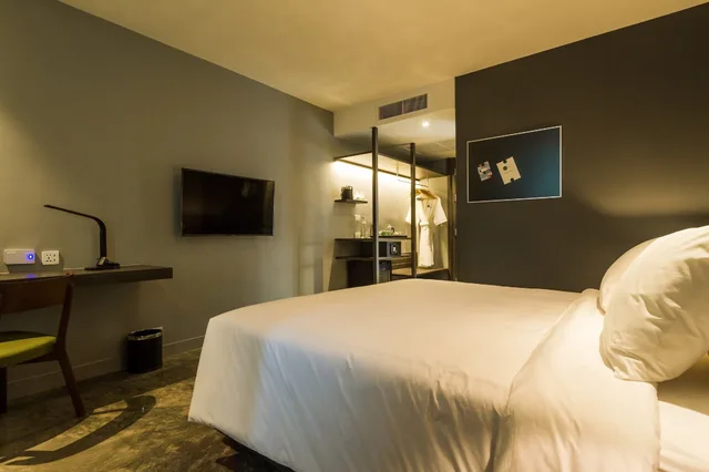 Z Plus, Premier, Twin Beds، Zazz Urban Bangkok 2/5