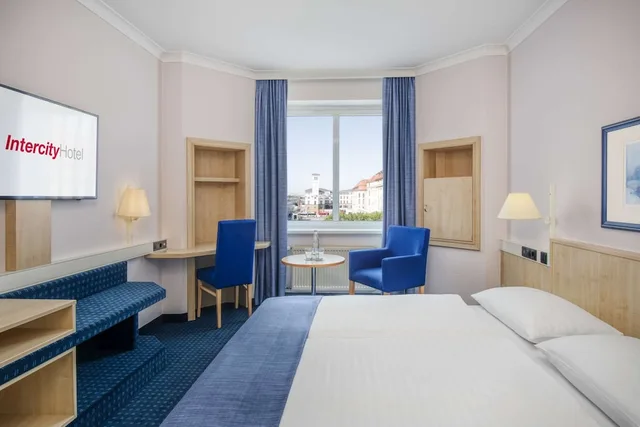 غرفة قياسية بسريرين منفصلين، INTERCITYHOTEL ERFURT 1/4