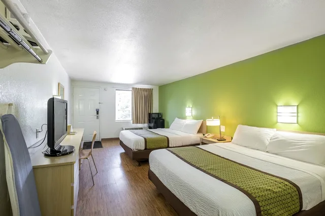 غرفة بسريرين كوين لذوي الإعاقة، American Inn 2/4