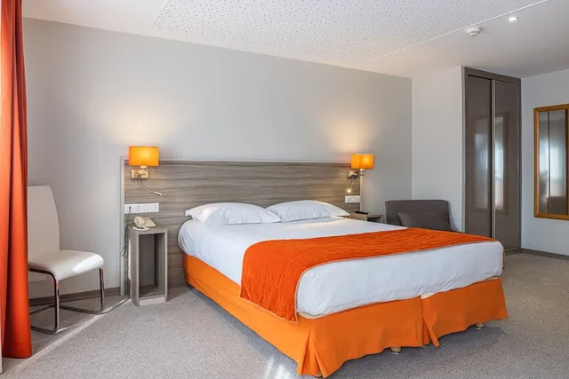 Comfort, Double Bed, Hotel Saint Laurent 4/10