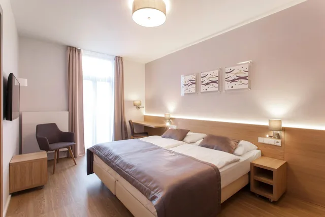 غرفة سوبيريور بسرير مزدوج أو سريرين منفصلين، CAROL HOTEL 4/7