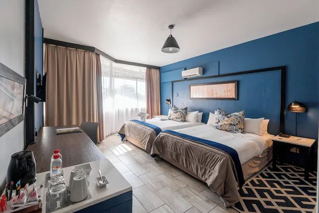 غرفة قياسية بسريرين منفصلين، Indaba Lodge Hotel Richards Bay 5/7