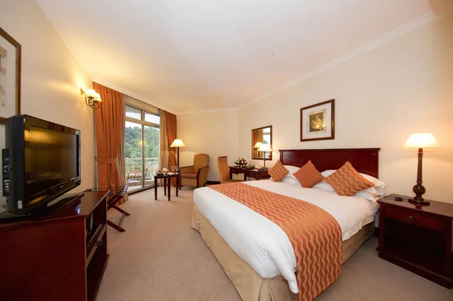 Family, 2 Queen Beds, Pool View, Lake Kivu Serena Hotel 2/3