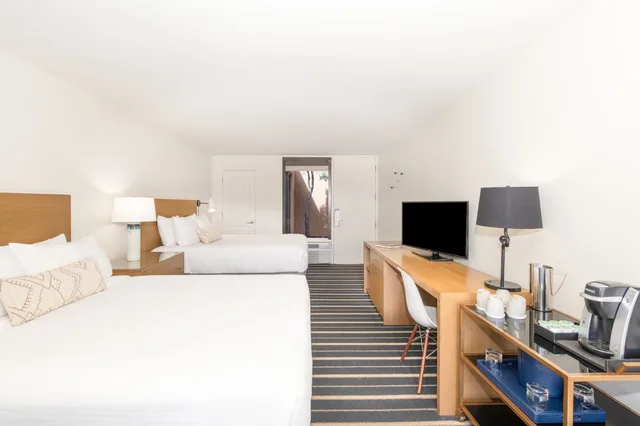 Room, 2 Queen Beds, Partial View, Low Floor، Sky Rock Sedona, a Tribute Portfolio Hotel 2/8