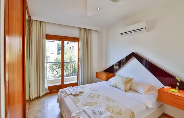 3 Bedrooms, Comfort, Apartment, 1 Queen and 1 Single Bed, Sea View, Sofa, Balcony, Cinarlar Apart Hotel 1/4