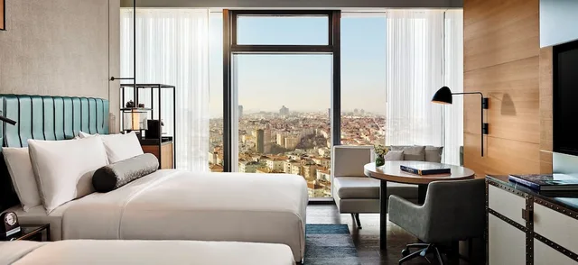 Fairmont Gold, 2 Queen Beds, City View, Lounge Access، Fairmont Quasar Istanbul 4/10