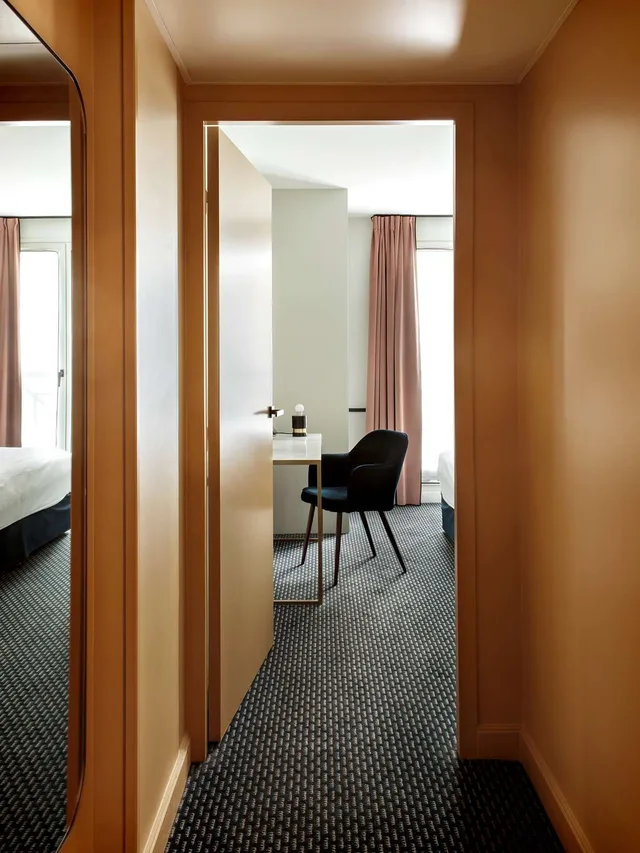 Prestige, King Bed, Sofa, Best Western Plus Hotel du Pont Wilson 6/6