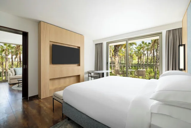 1 Bedroom, Club, Suite, Double Bed, Resort View، Algarve Marriott Salgados Golf Resort & Conference Center 3/10